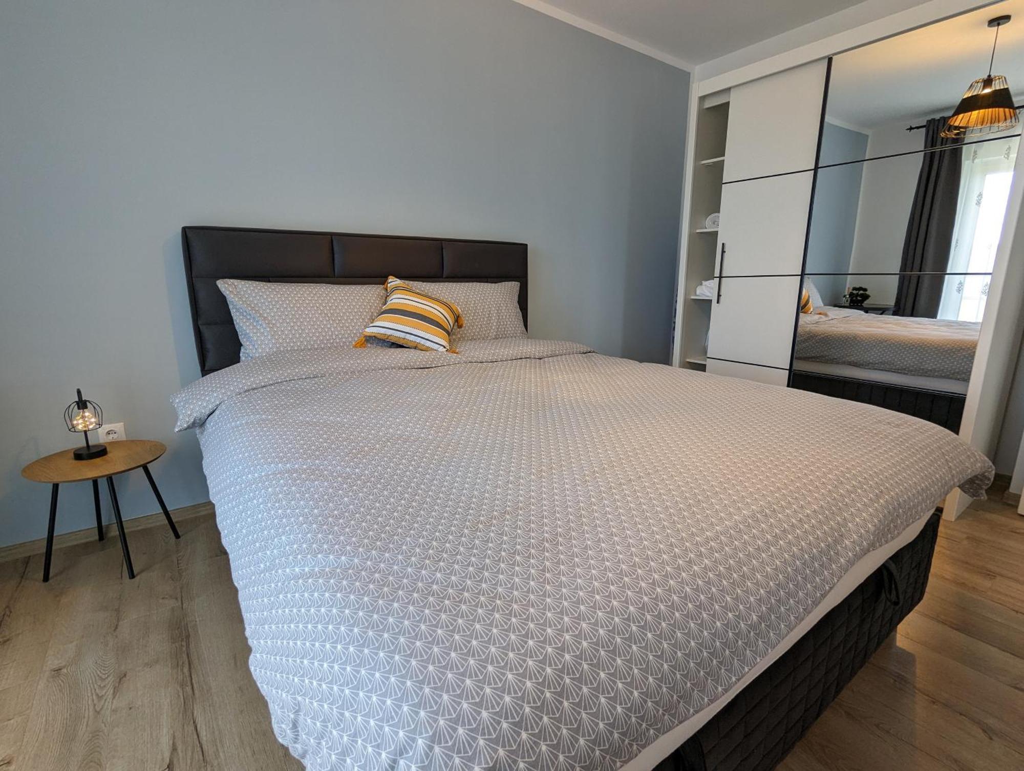 Apartment 17